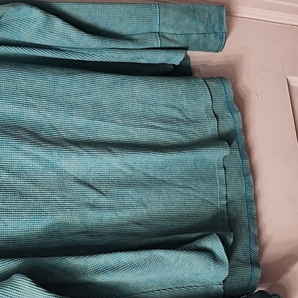Teal long sleeve - Picture 2 of 4